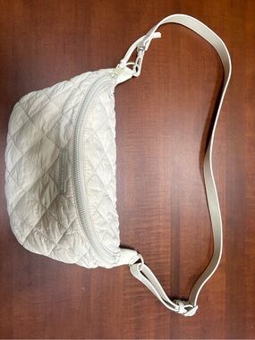 Poppy & Peonies Quilted Cream Crossbody Belt Bag